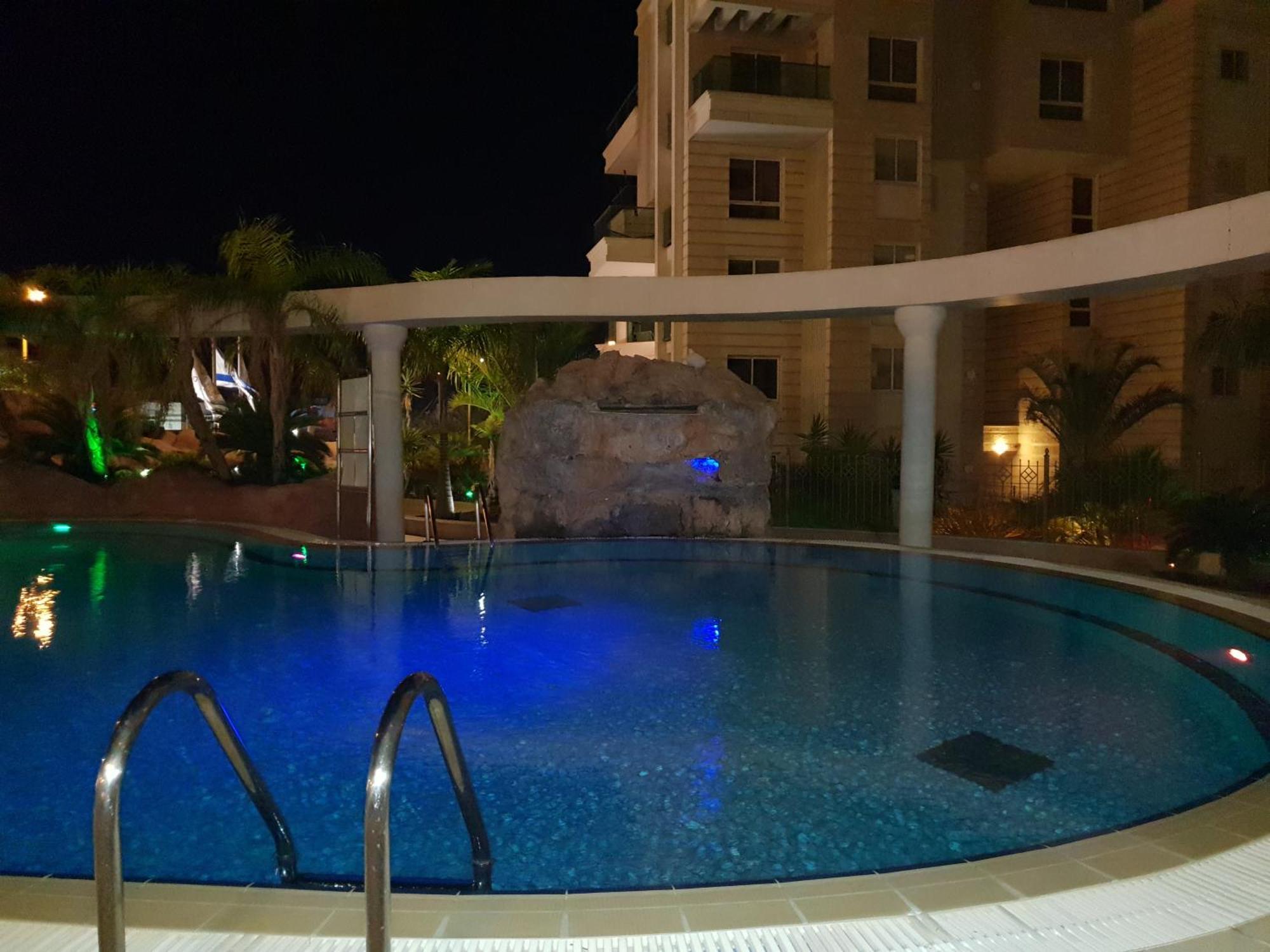 Exclusive Top Luxury Penthouse Near The Sea With Privat Roof-Pool Lejlighed Eilat Eksteriør billede
